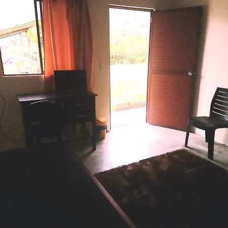 Montano Camping & Hostel Баньос Экстерьер фото