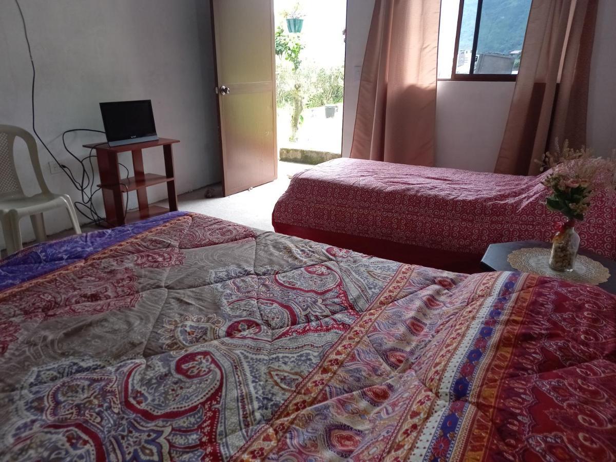 Montano Camping & Hostel Баньос Экстерьер фото