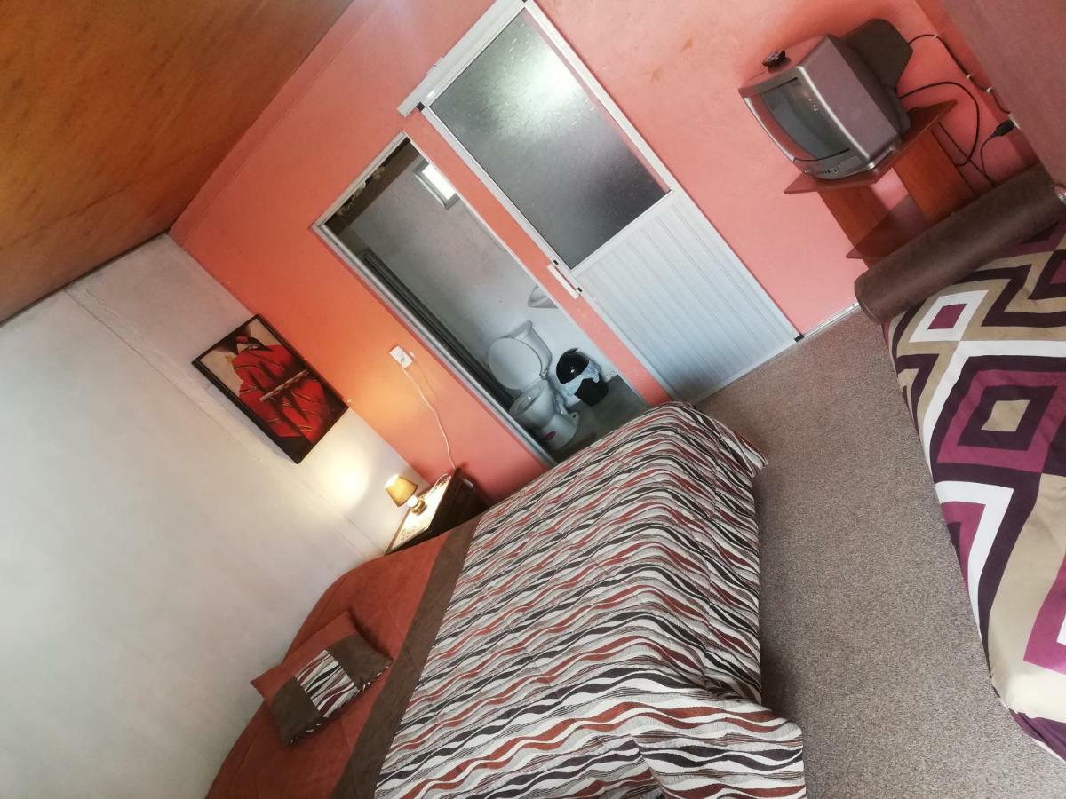 Montano Camping & Hostel Баньос Экстерьер фото